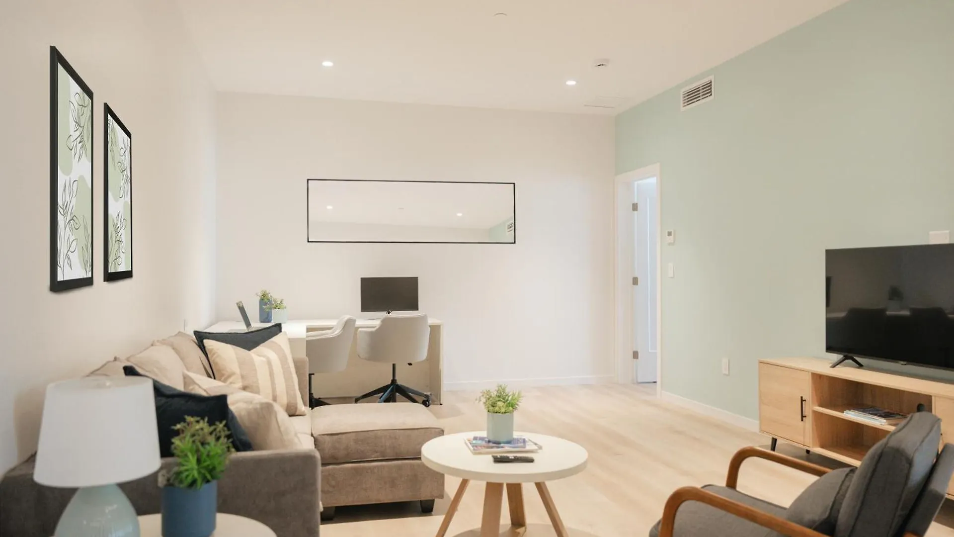 Governors Village - 1,2,3 & 4 Bedroom Apartments On Seven Mile Beach Corridor George Town Cayman Islands
