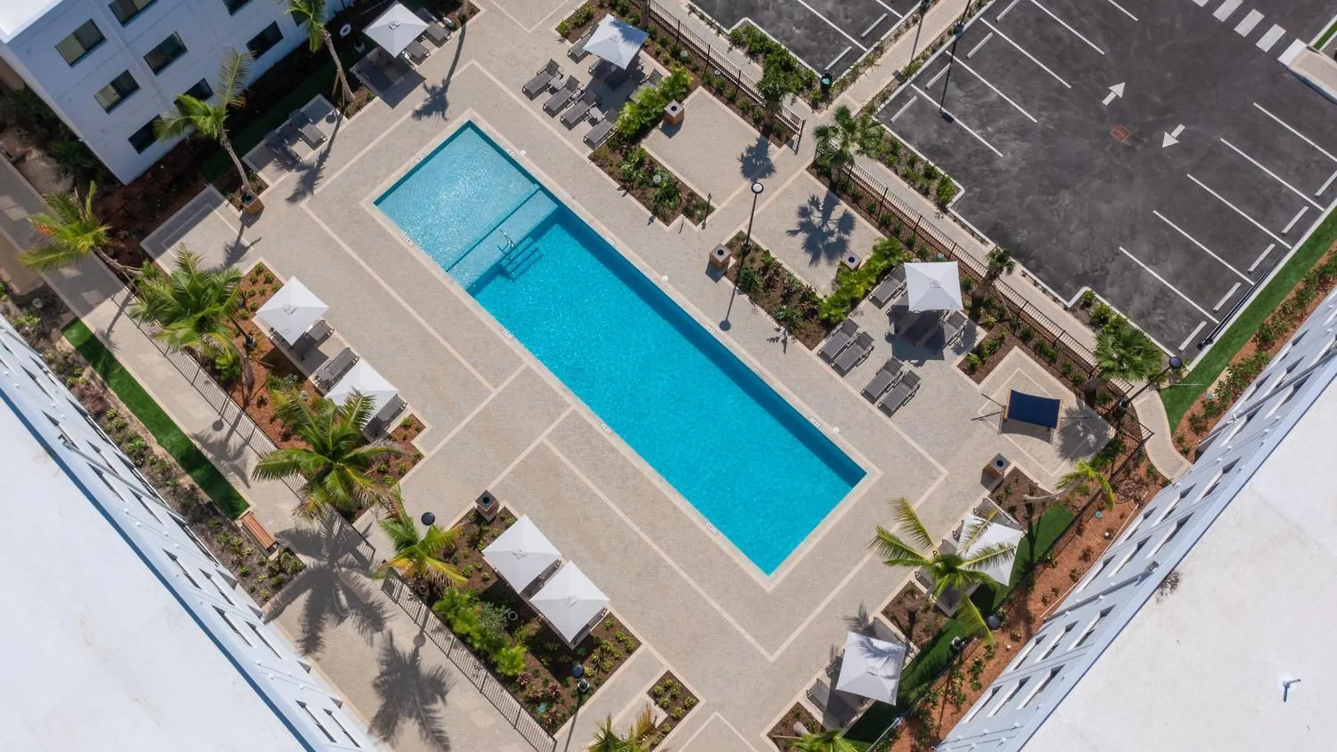 Governors Village - 1,2,3 & 4 Bedroom Apartments On Seven Mile Beach Corridor George Town 0*,